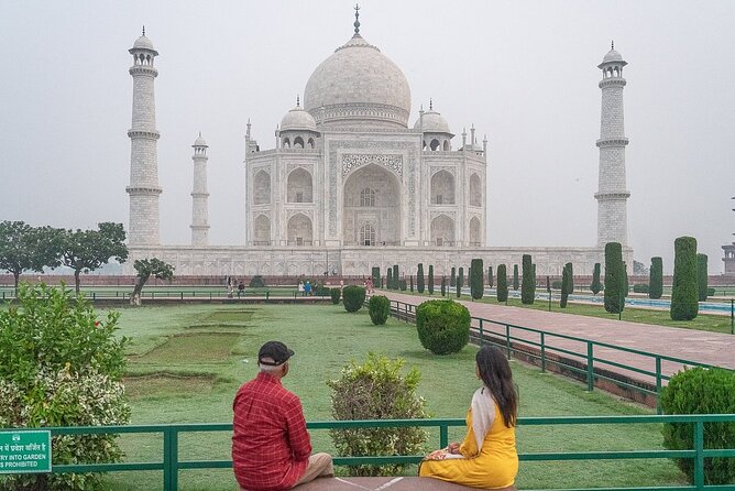 14 Days Golden Triangle with Wildlife Safari & Heritage Rajasthan - Jaipur in Full Color: Stepwells, Palaces, Jantar Mantar, and Jhalana Safari Nights