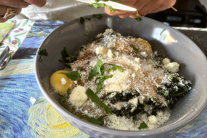 3.5 Hours Fresh Pasta and Tiramisù Cooking Class with Meal - Should You Book This Fresh Pasta and Tiramisù Class?