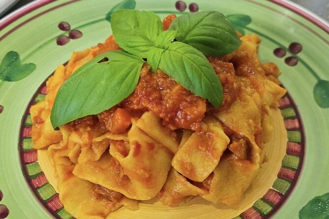 3 Hour Sicilian Cooking Class on Fresh Pasta in Catania - Where the kitchen value comes from: equipment and local ingredients