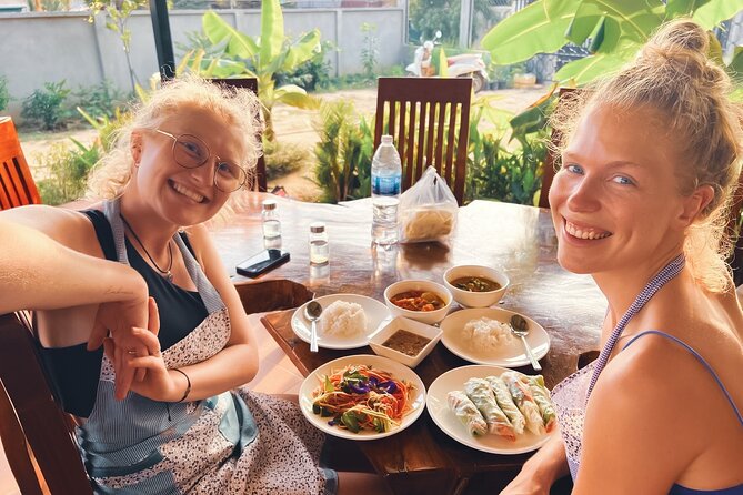 3-Hour Siem Reap Guided Cooking Class and Market with Pick up - Key things you’ll notice right away