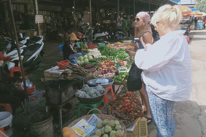 3-Hour Siem Reap Guided Cooking Class and Market with Pick up - Practical considerations that make the class smoother