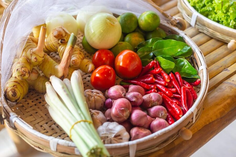 3 hours Khao Lak Cooking Class and Market Visit - Your hands-on dishes: Pad Thai, Tom Yum Goong, Som Tum, mango sticky rice