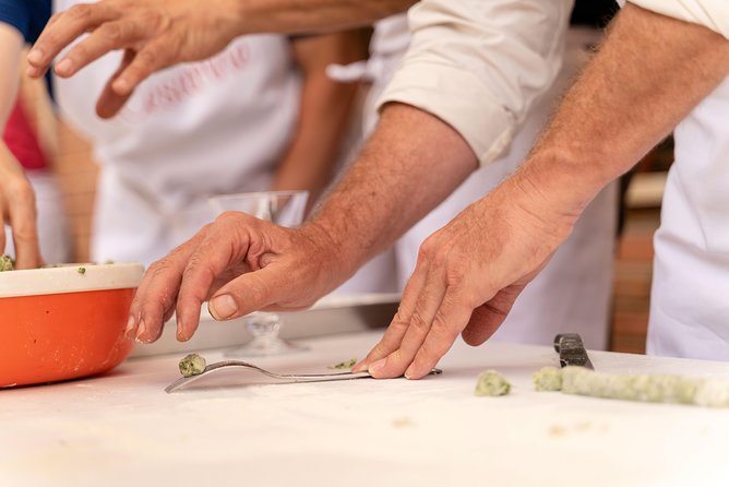 3-Recipe Italian Cooking Class in Como – Cesarine Best NYT Hosts - How the lesson actually works: learn by doing, with real help