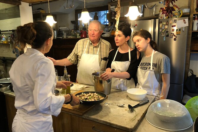 4 Hour Private Cooking Class Unique Tuscan Experience in Siena - Pickup, meeting point, and timing: planning your Siena afternoon