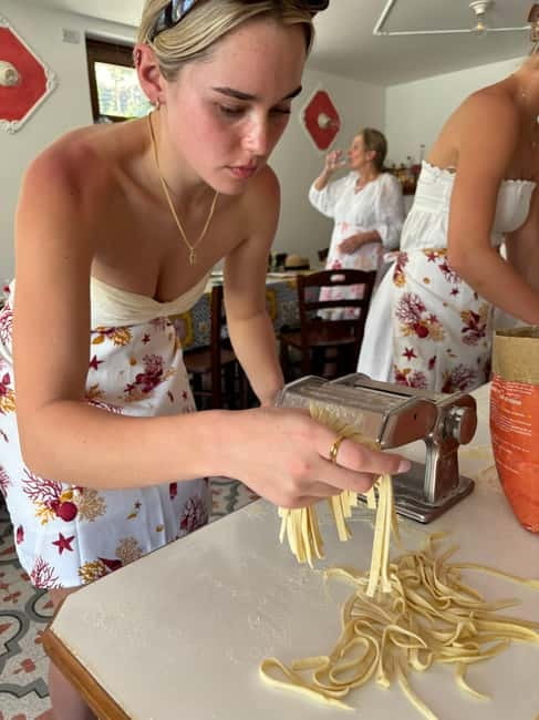 Amalfi Coast: Mozzarella, Pasta and Tiramisù Cooking Class - Lunch or Dinner with Wine: Eating It on the Spot Counts