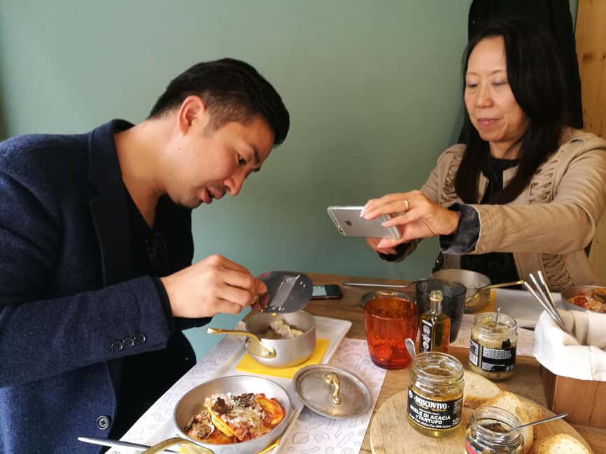 Arezzo: truffle hunting, tasting, and a cooking class with truffles. - Selection and cleaning at the truffle factory: where quality gets protected