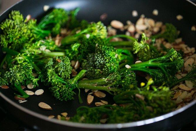Authentic Asian Cooking Class in NYC (Includes 4-Course Meal) - The chef teaching style: step-by-step, relaxed, and practical