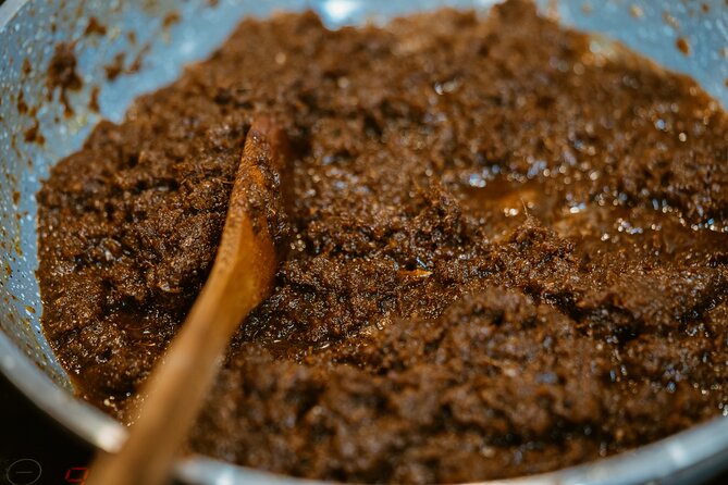 Authentic Ghanaian Cooking Class in Accra - Market option vs. kitchen-only start: pick the vibe you want
