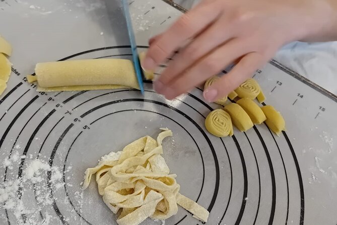 Authentic Neapolitan Cooking Class in Naples with a Local Family - Meal Time with Bay Views: Eating What You Made, Not Watching Others