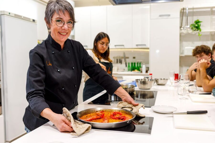 Authentic Tapas Cooking Class at a Private Eatery in Madrid - Why this Madrid tapas class beats eating from menus