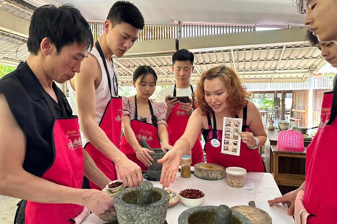Authentic Thai Cooking Class and Farm Visit in Chiang Mai - The Bamboo Hut Lunch: Eating What You Cook (Soon)