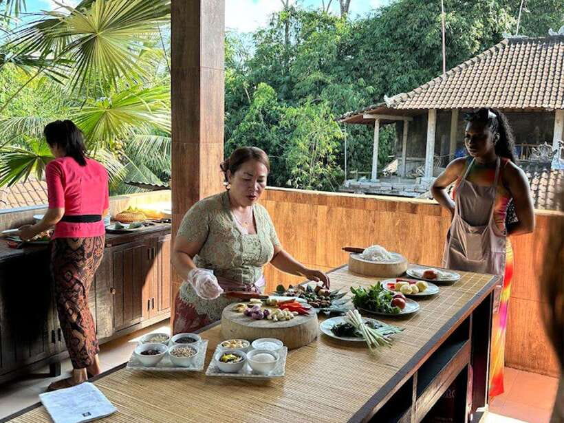 Balinese cooking class/Go shopping at the market, cook, eat - Key highlights to look for