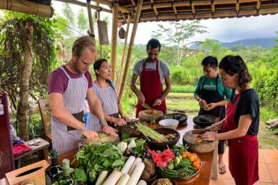 Balinese Vegan Cooking Class with Fresh Harvesting & Garden Tour - Cooking With Traditional Balinese Methods (and Ancient Utensils)