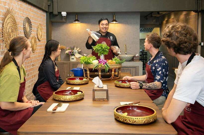Bangkok: Cooking Class with Market Visit & Tuk Tuk Ride - Dietary Options and Multilingual Help: Built for Real Differences