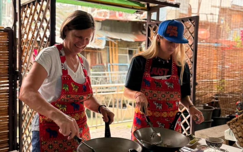 Bangkok: Favourite Thai Flavors Cooking Class by Smart Cook - Small-Group Magic: Up to 8 People, English Instruction