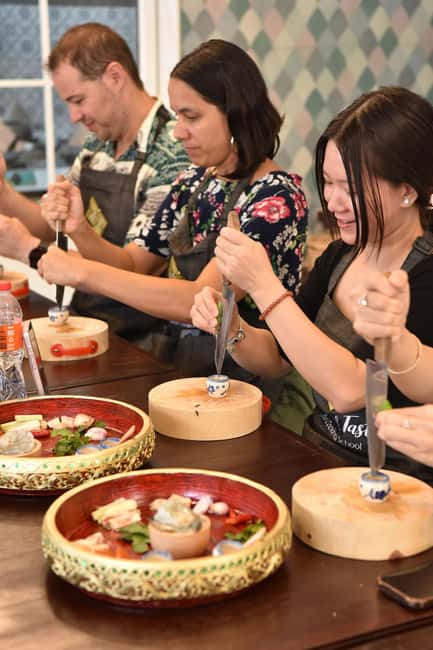 Bangkok: Hands-on Thai Cooking Class & Market Tour in Sathon - Should You Book This Thai Cooking Class in Sathon?