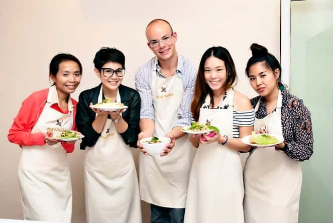 Bangkok: Maliwan Thai Cooking Class with Market Tour - Key highlights at a glance
