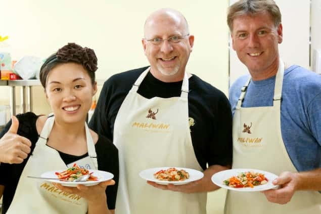 Bangkok: Maliwan Thai Cooking Class with Market Tour - Who this class is best for (and who should think twice)