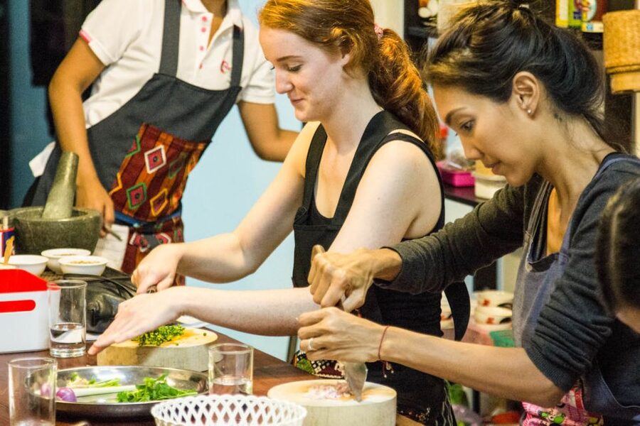 Bangkok: Thai Cooking Class and Onnuch Market Tour - Pad Thai and Papaya Salad: Two Flavor Styles, One Learning Curve