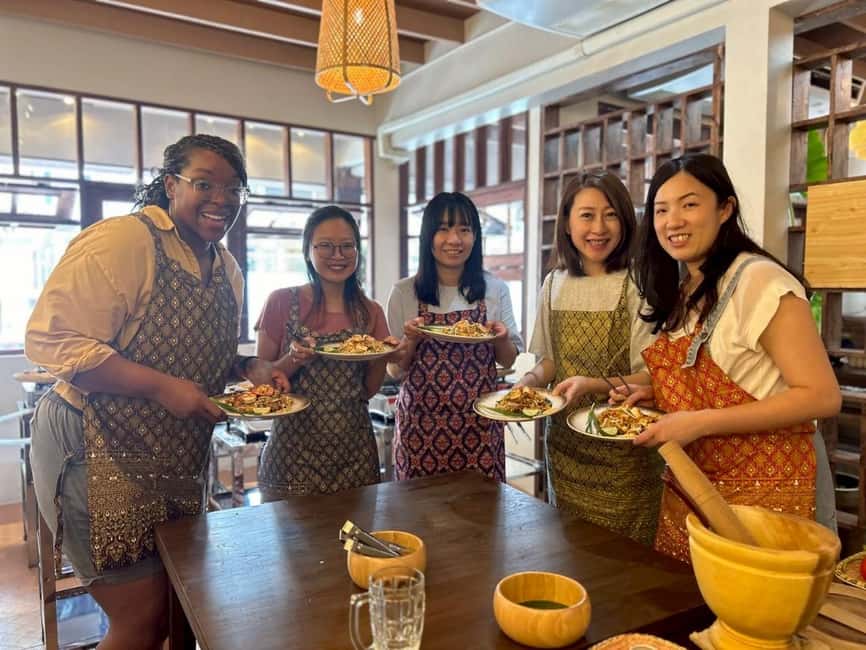 Bangkok: Thai Cooking Class With 4 Dishes & Thai Drink - Tuktuk to the Homies Thai kitchen: Cozy and built for small groups