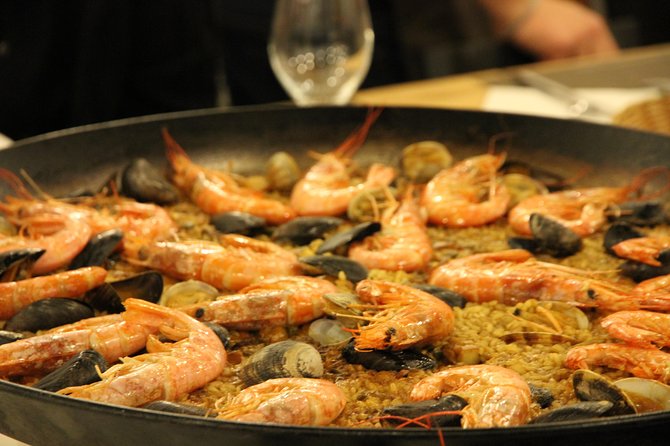 Barcelona Culinary Experience: Paella & Tapas Cooking Class - The 4-hour rhythm: tapas prep, paella main, dessert finish
