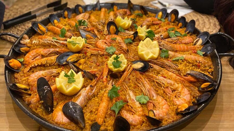 Barcelona Evening Cooking Class: 5-Course, 3 Paellas & Cava - Meet the Mother-Daughter Chef Team and Get Hands-On With Real Cooking