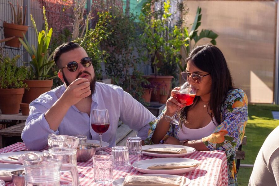 Barcelona: Rooftop Paella Cooking Class with Sangria - Meeting the group and sipping sangria or vermouth first