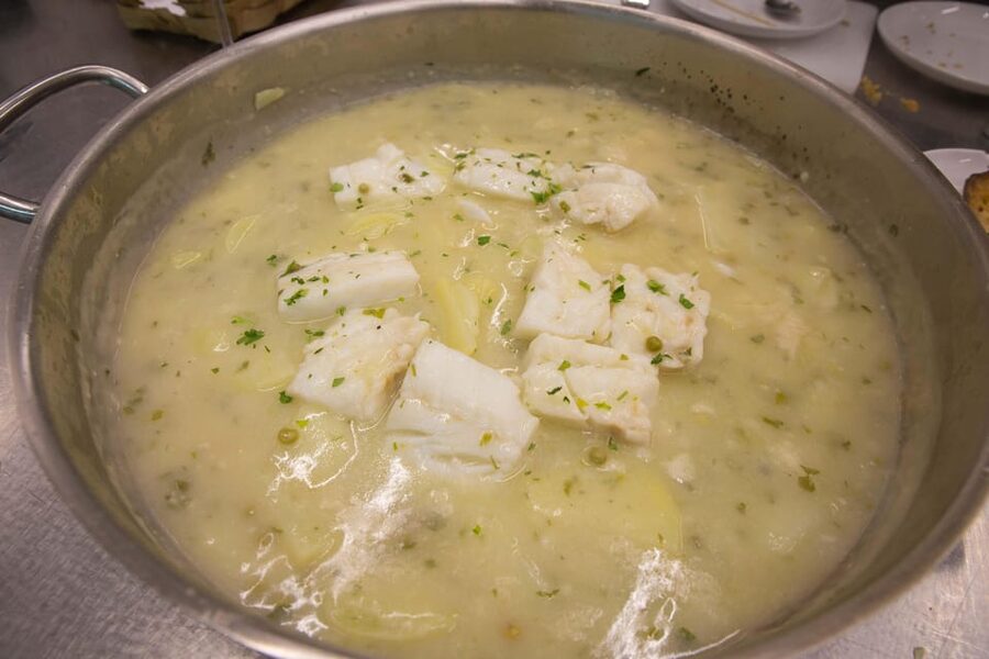 Basque cooking class in San Sebastian - Taste, pair, and take notes: txakoli, local wine, cider, plus recipes home