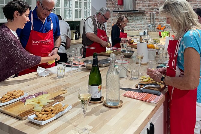 Basque Pintxos and Tapas Cooking Class in Bilbao - Pintxos 101 in Bilbao: what you learn and why it works