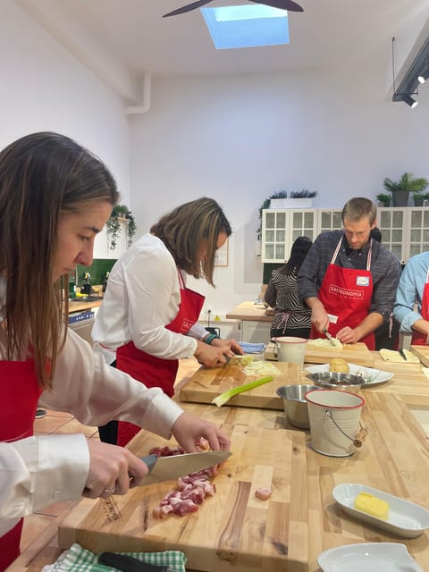 Bilbao: Basque Pintxos and Tapas Cooking Class - Should you book this Bilbao pintxos cooking class?