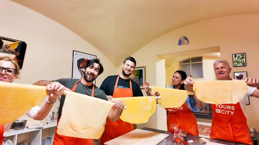 Bologna: Pasta Cooking Class, Ragu, Spritz, Wine & Gelato - A 3-hour Bologna kitchen session: pasta, spritz, and wine