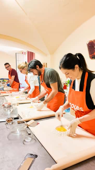 Bologna: Pasta Cooking Class, Ragu, Spritz, Wine & Gelato - Hand-rolling tagliatelle with a rolling pin (no machines)
