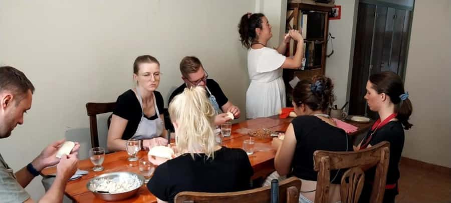 Buenos Aires: Empanadas and Alfajores Guided Cooking Class - Key points before you go