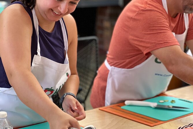 Cabo San Lucas Taco Fiesta: Cooking, Dancing and Mixology Class - Dance and food: why the “party format” actually helps learning