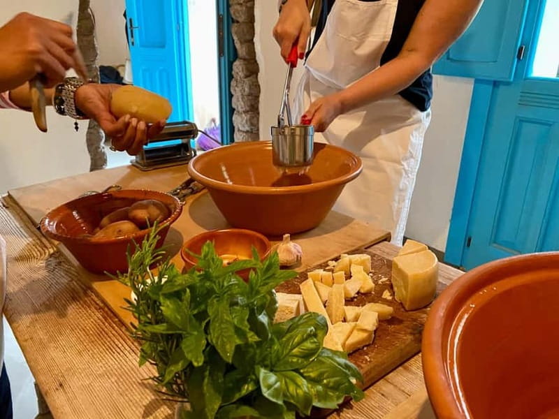Cagliari: Cooking Class - What to expect in the kitchen: you’ll work, not just watch