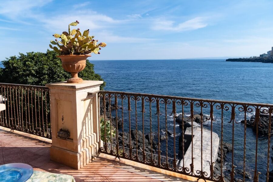 Catania: Cooking class set in a sea front historic villa - Who this Catania class suits best