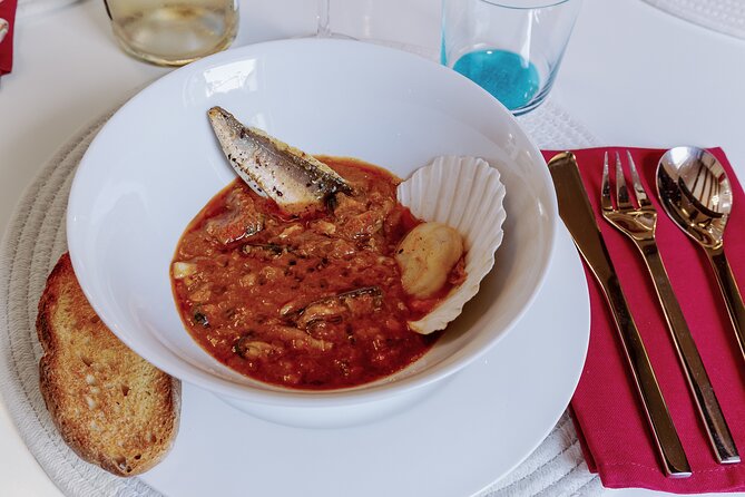 Cesarine: Home Cooking Class and Meal with a Local in Venice - Wine, Espresso, and the Meal That Actually Happens