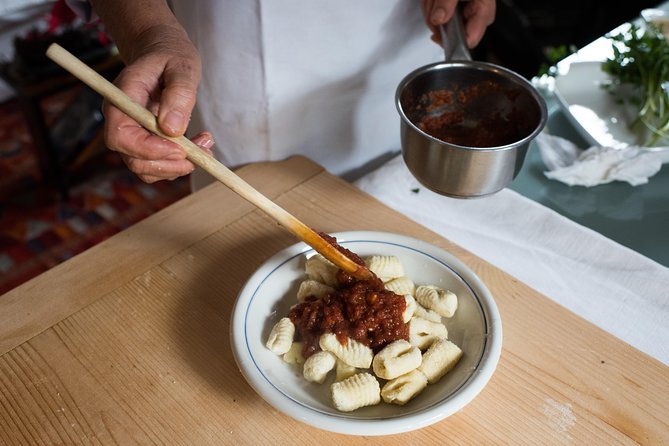 Cesarine: Market Tour & Cooking Class at Local's Home in Lucca - The Three-Dish Luccan Meal: Starter, Fresh Pasta, and Dessert