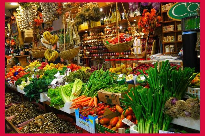 Cesarine: Market Tour & Home Cooking Class in Bari - Market shopping in Bari: where your ingredients start talking