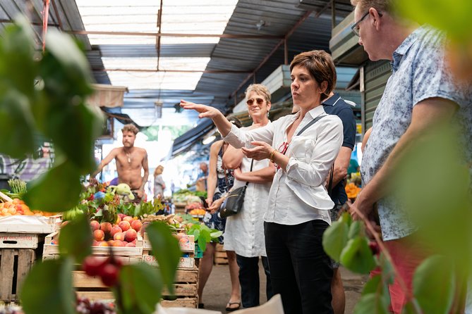 Cesarine: Market Tour & Home Cooking Class in Catania - Meeting Point and Timing in Catania (10:00am Start)