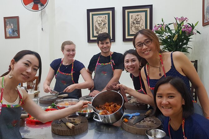 Chef Duyen's Home Cooking Classes and Market Tours - The walk to Chef Duyen’s home: the home-kitchen factor