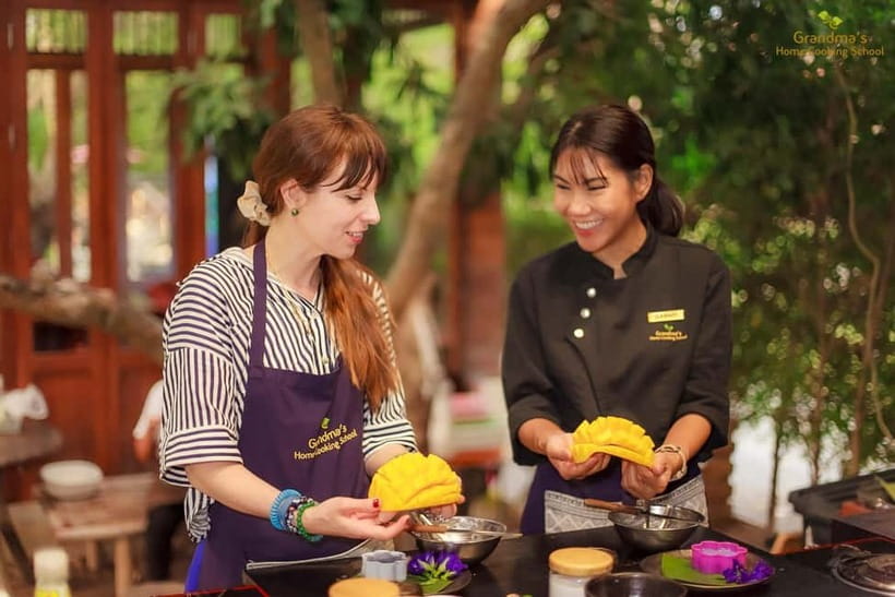 Chiang Mai: Authentic Thai Cooking Class and Farm Visit - Choosing your dishes: what you can cook in your session