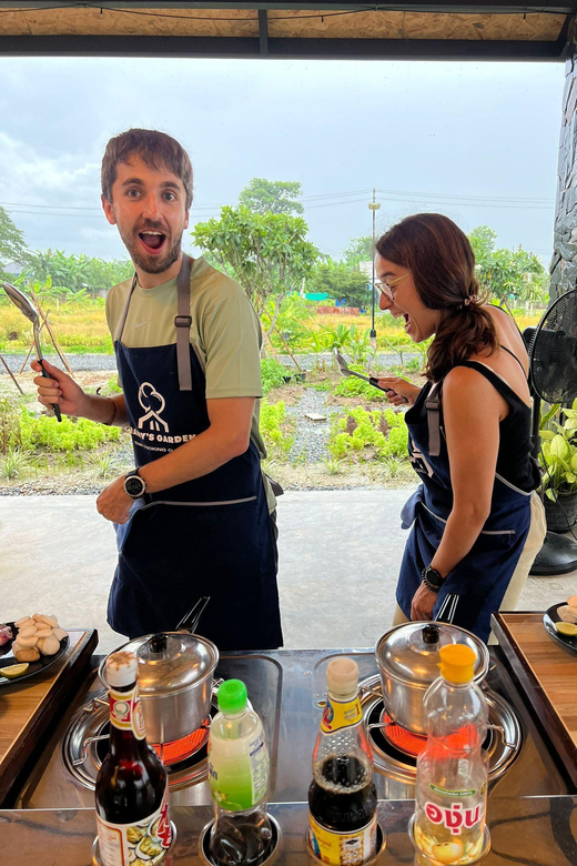 Chiang Mai Cooking Class - Market first: the vegetable shopping that sets the flavor