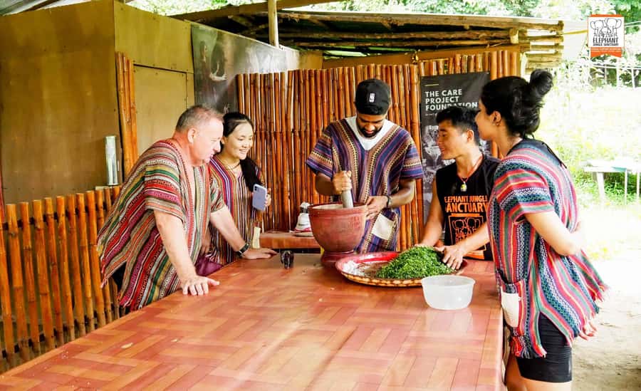 Chiang Mai Elephant Jungle Sanctuary &Mama Noi Cooking Class - Chiang Mai Market Stop: Where Thai Ingredients Start to Make Sense