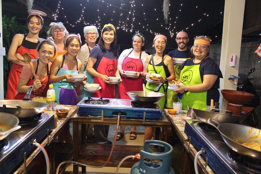 Chiang Mai: Half Day Evening Cooking Class with Market Tour - Should you book this Chiang Mai evening cooking class?