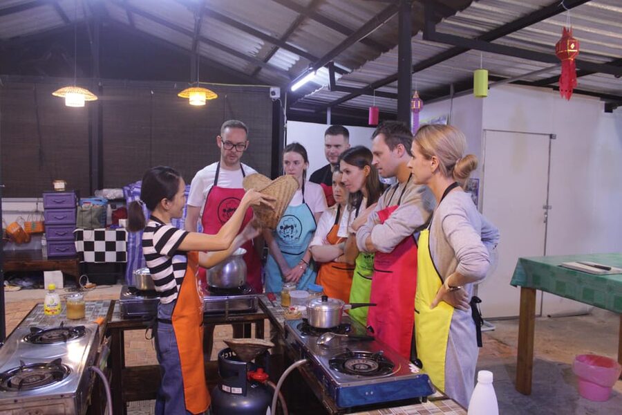 Chiang Mai: Half Day Morning Cooking Class with Market Tour - Market Time: Choosing Ingredients and Learning the Thai Flavor Logic