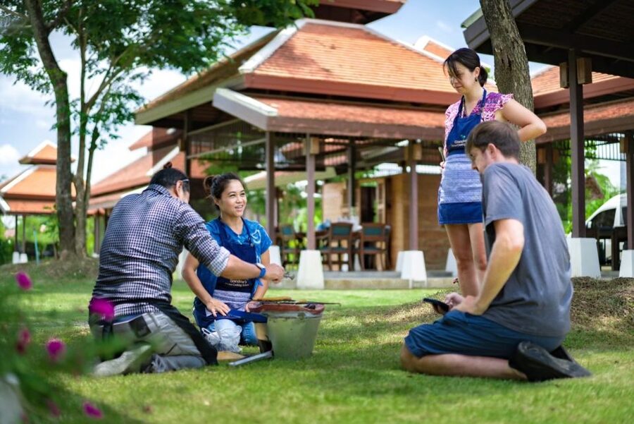 Chiang Mai: Local Northern Thai Cooking Class at Grandma's - Why Grandma’s Lanna Cooking Class Feels Like a Real Local Day
