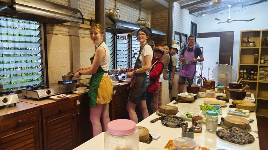Chiang Mai: Morning Cooking Class with Market Visit - Morning start: pickup zones and why timing matters
