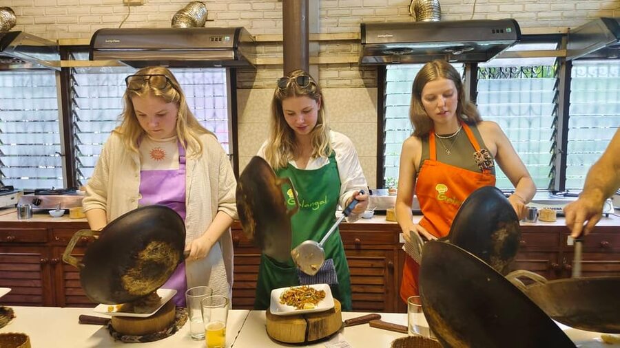 Chiang Mai: Morning Cooking Class with Market Visit - The market visit: where Thai flavor starts