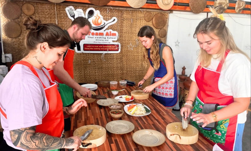 Chiang Mai : Super Fun Thai Cooking Class - Key highlights at a glance